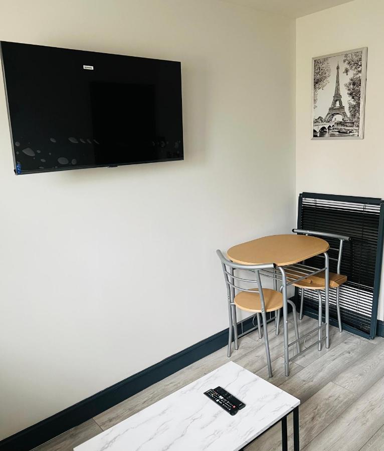 Green Lantern, Private En-suite Double Bedroom Aveley Buitenkant foto